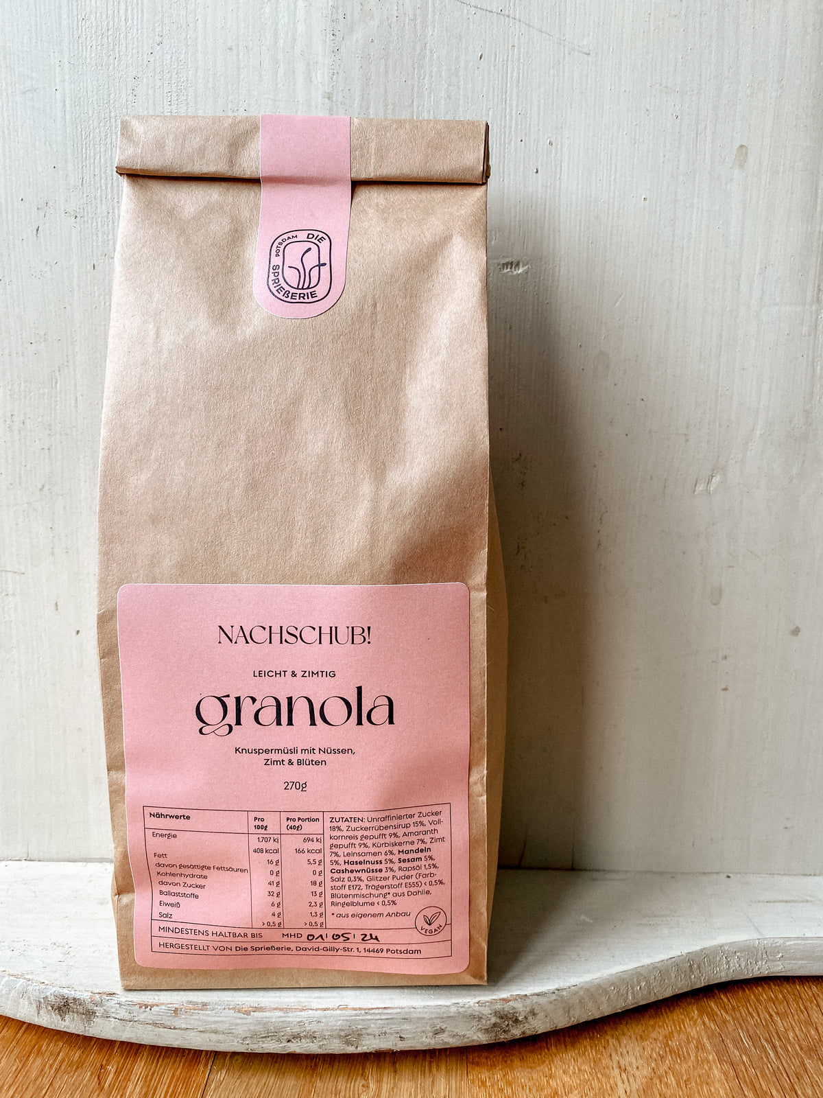 Vegan glutenfrei Granola Zimt Glitzer Dahlien essbare Blüten Die Sprießerie