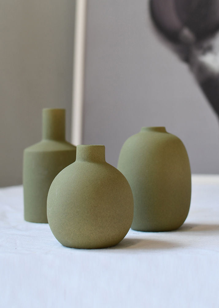 Zarte Blumenvase Albacken in Salbeigrün