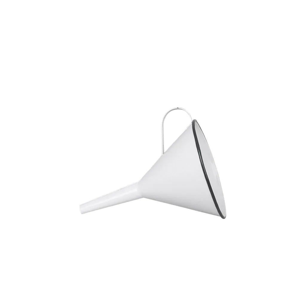 Funnel Olle in white