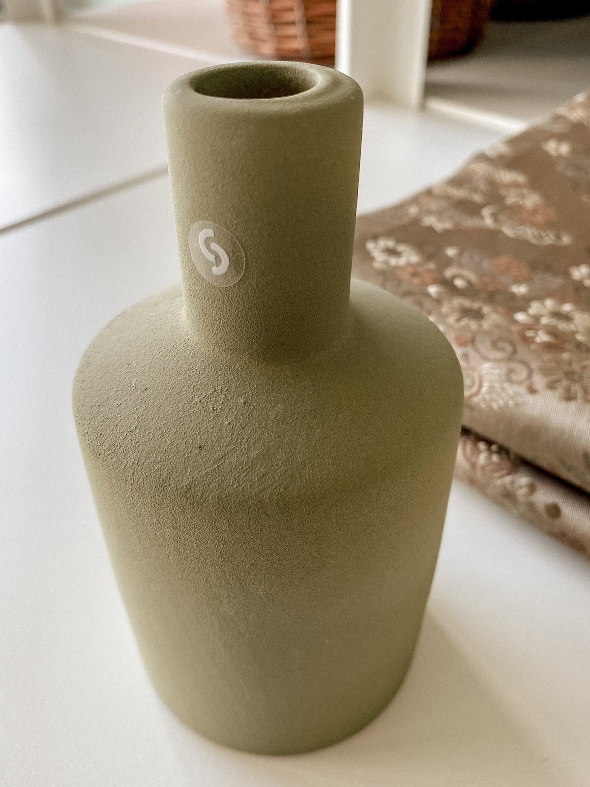 Zarte Blumenvase Albacken in Salbeigrün