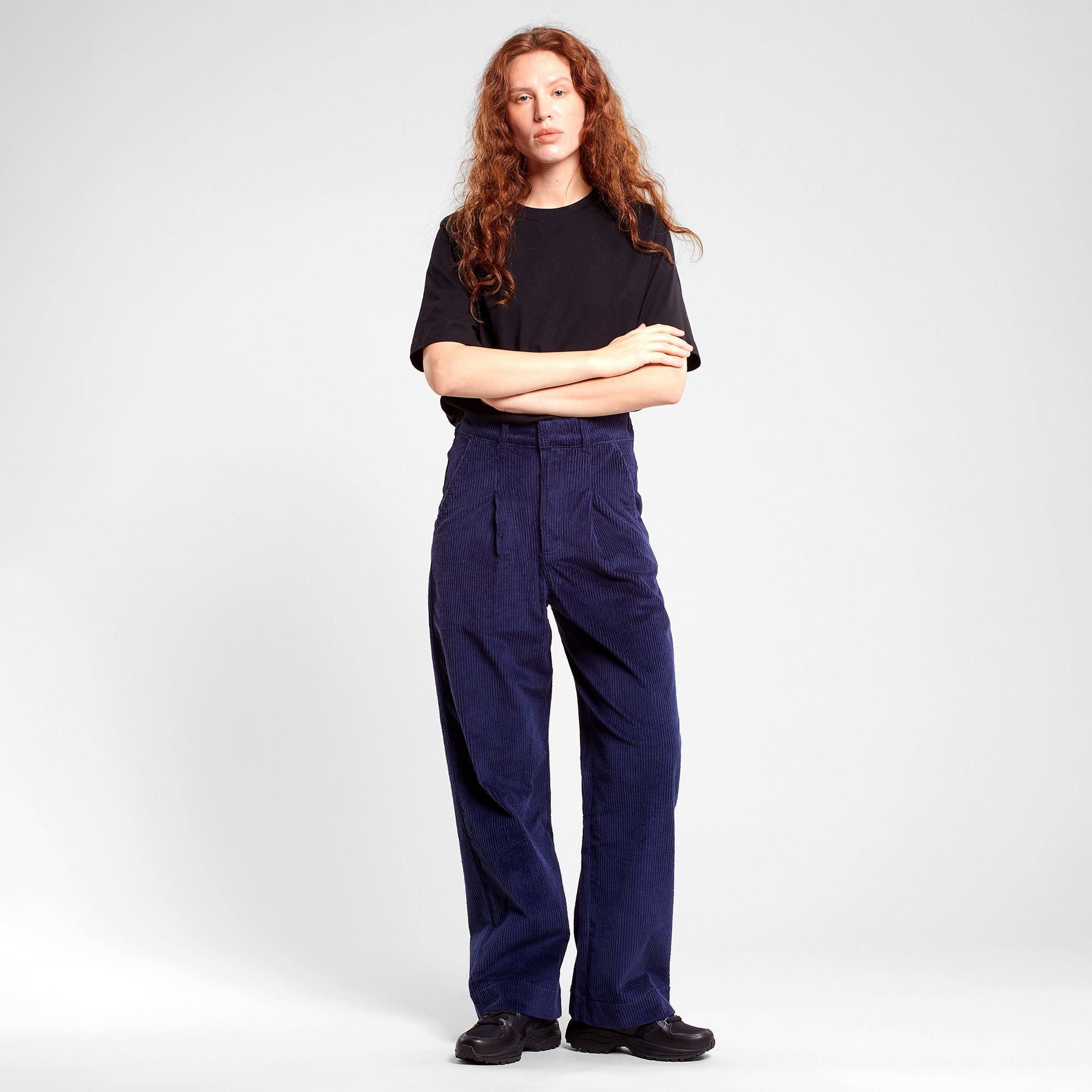 Navy Uddevalla trousers made from organic corduroy