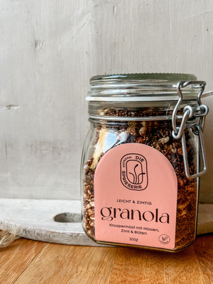 Knuspermüsli Müsli vegan glutenfrei Granola Zimt Glitzer Dahlien essbare Blüten Die Sprießerie 