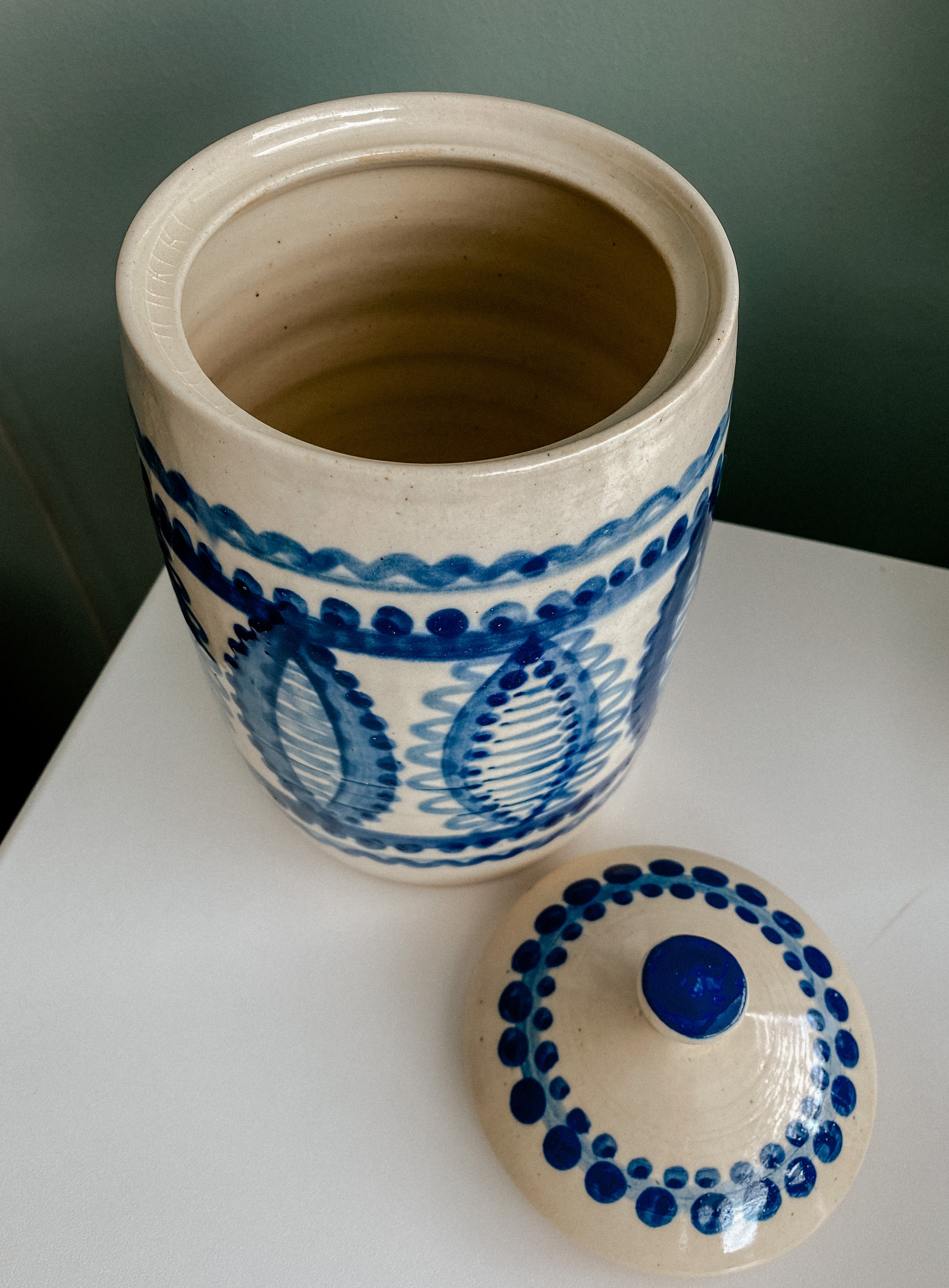 Ceramic pot for storage