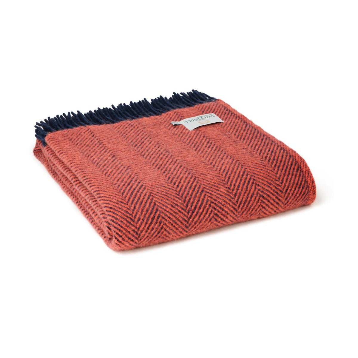 Wolldecke Decke Schurwolle Tweedmill britisch lifestyle UK Design Fischgrät Muster Flamingo Navy Blau Fransen