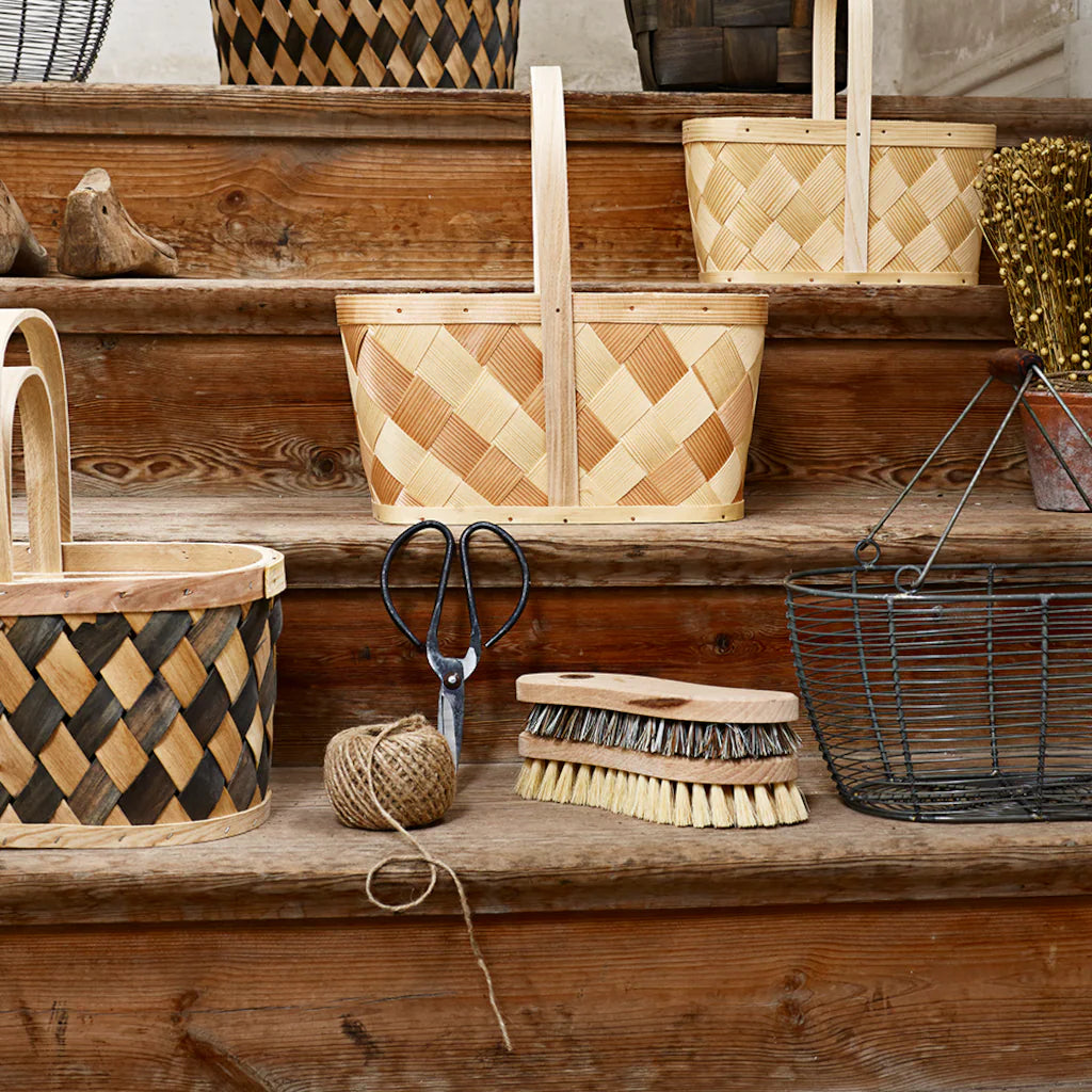 Natural jute twine