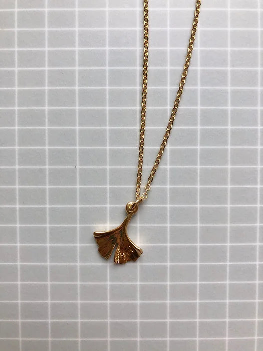 Necklace with Ginko leaf
