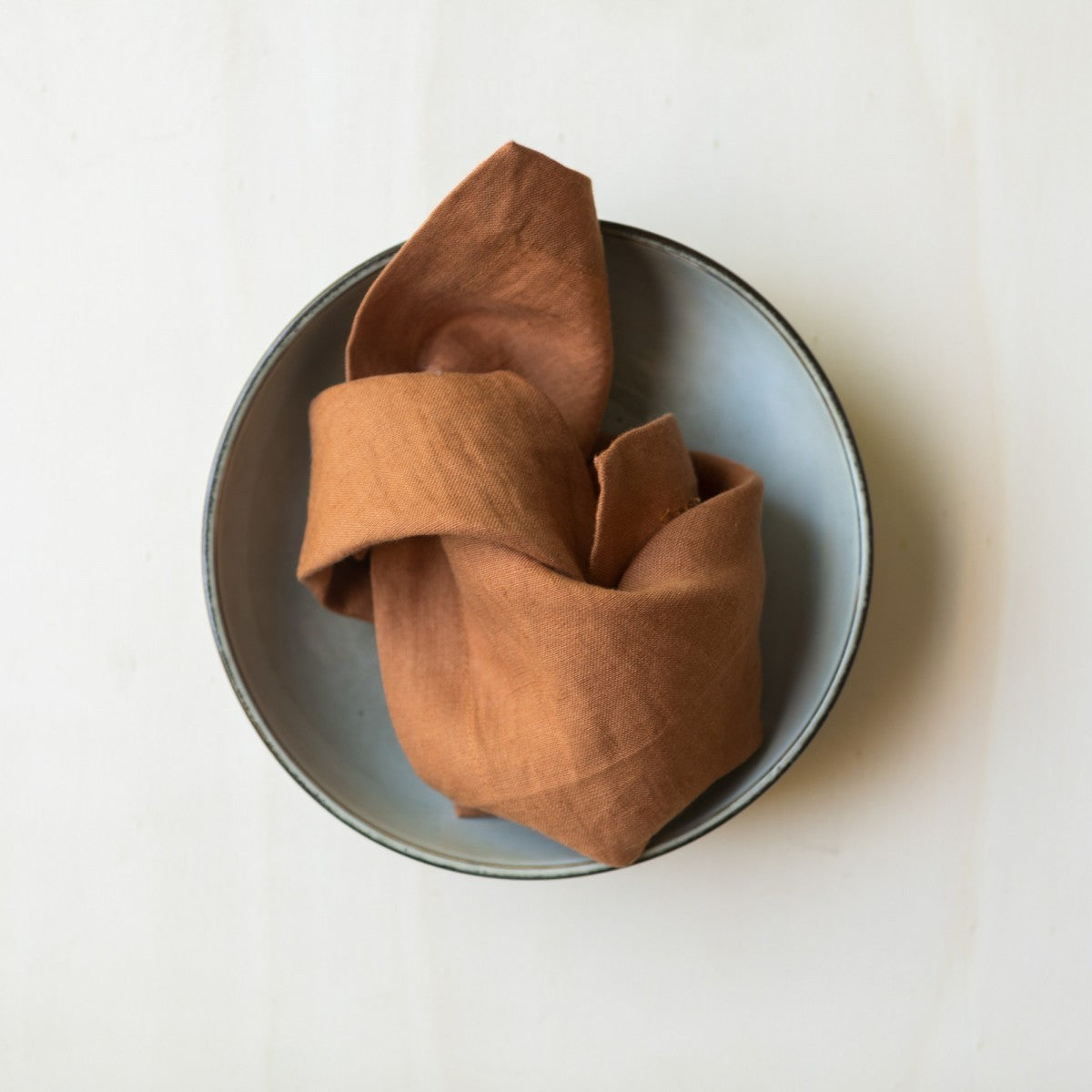 Serviette französisch Design Leinen Gabrielle Paris caramel mokka braun dunkel weich